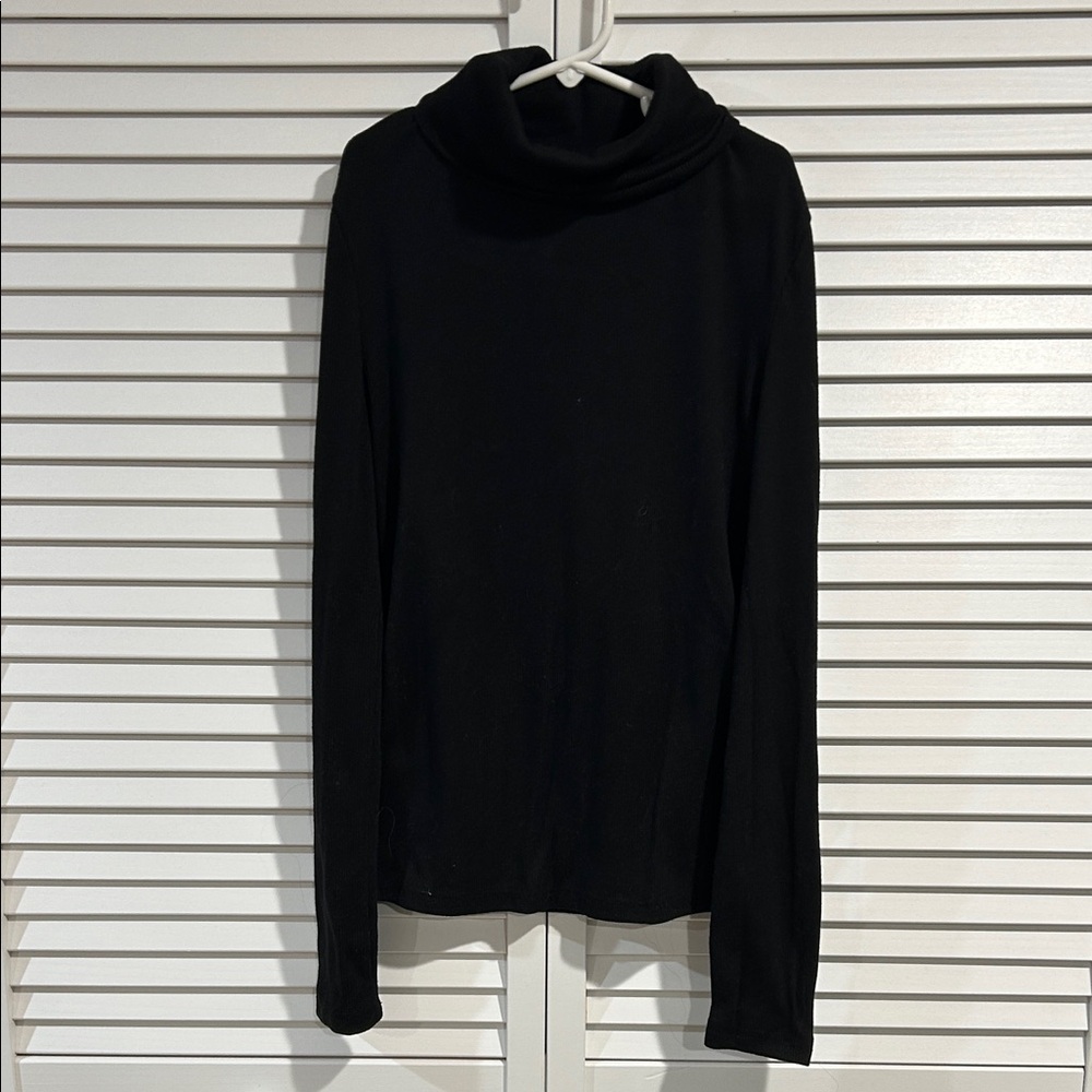 SHEIN Black Turtleneck Sweatshirt